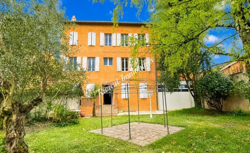 House in Périphérique Est, Gaillac, France 1
