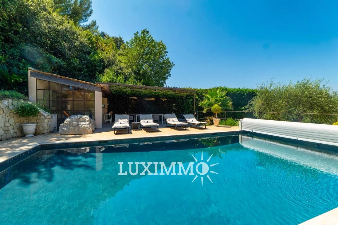 Villa in Mougins, Provence-Alpes-Côte d'Azur, France 2 - 18559778