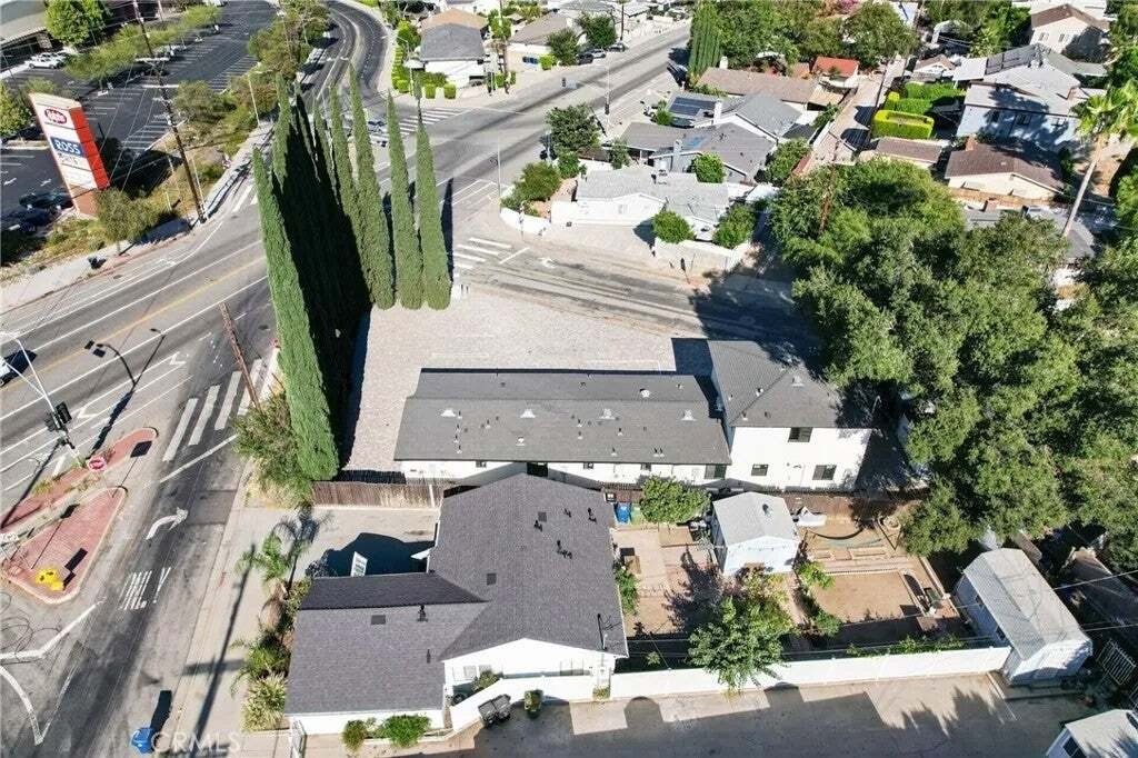 Condo in Los Angeles, California, United States 5 - 18565106