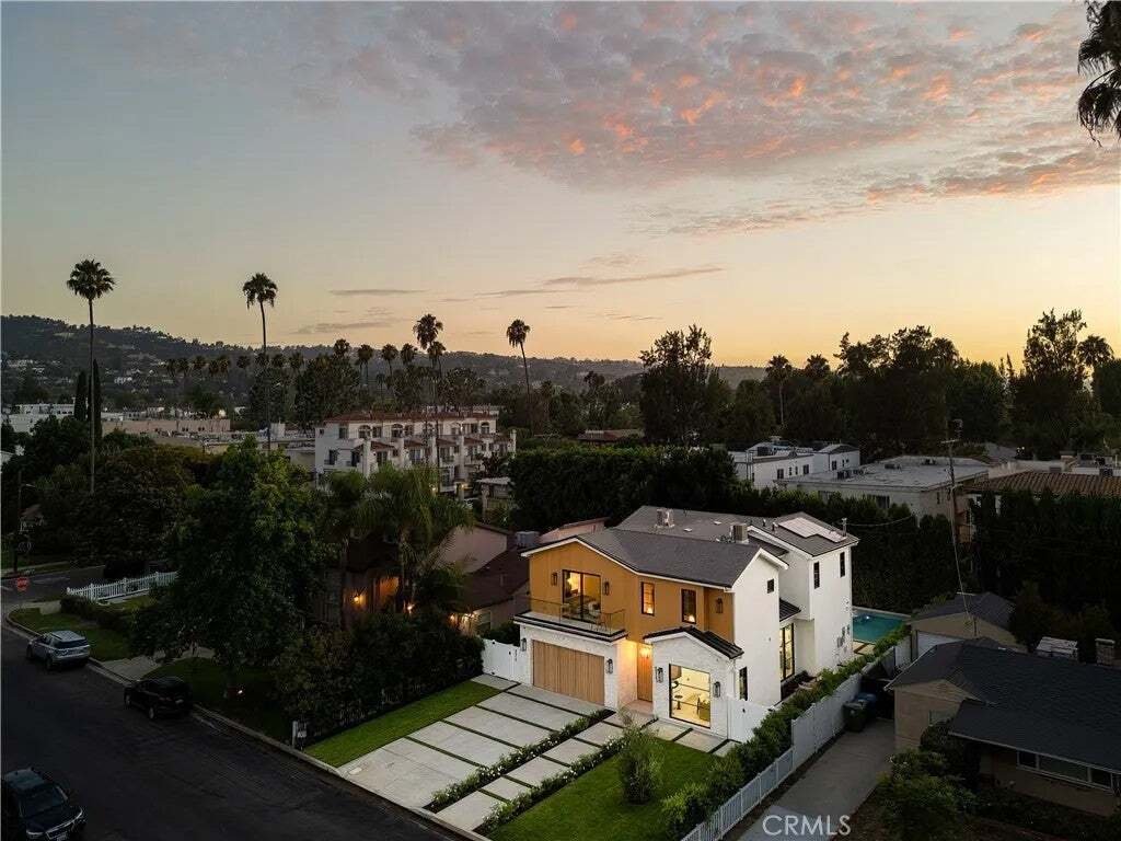 House in Los Angeles, California, United States 1 - 18559114