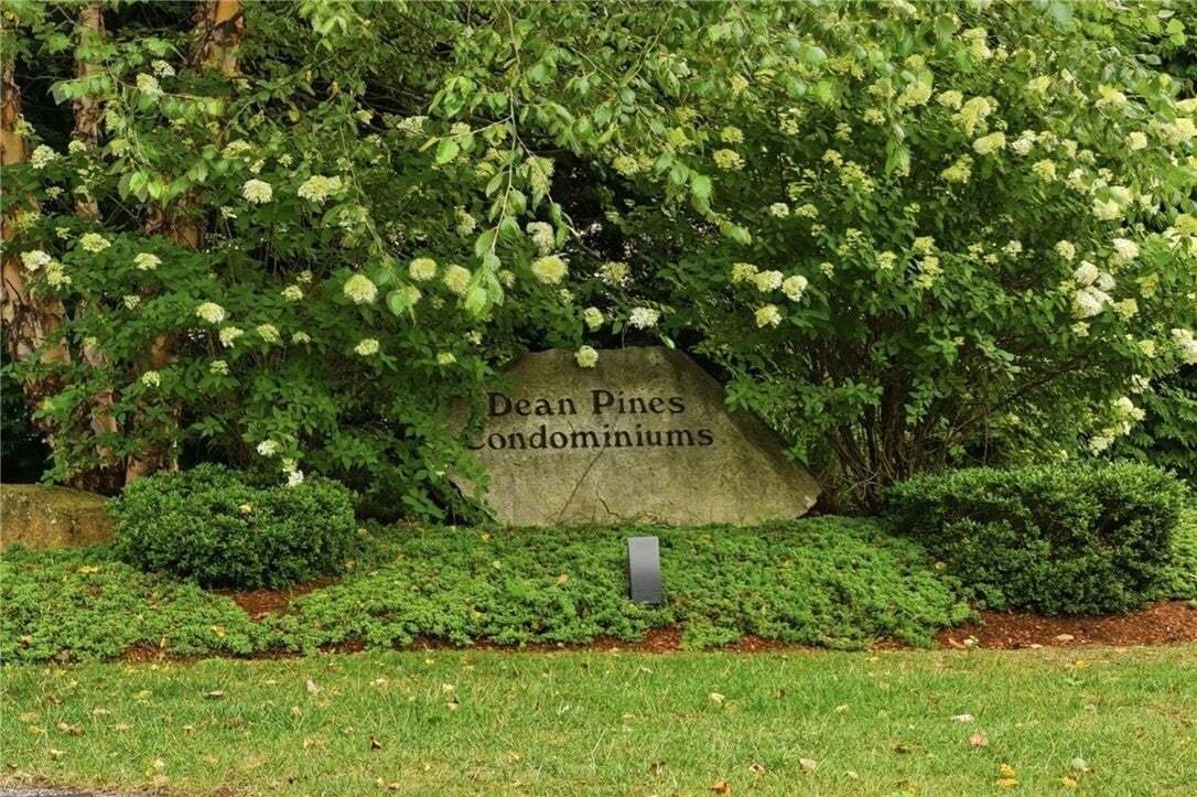 Condo in Smithfield, Rhode Island, United States 3 - 18565236