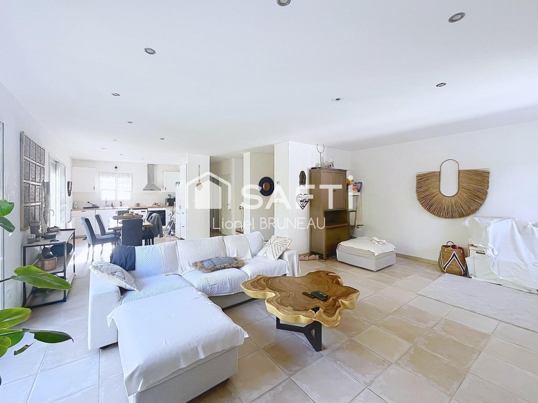 House in Bandol, Provence-Alpes-Côte d'Azur, France 2 - 18566681