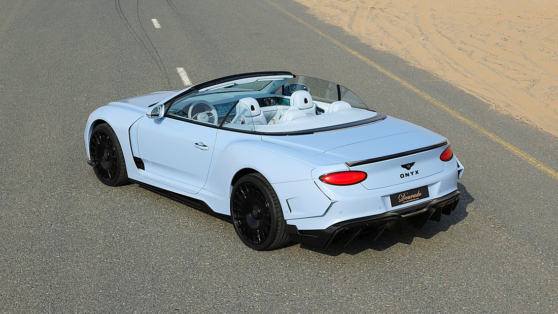 Cabriolet in Dubai, United Arab Emirates 4 - 18564259