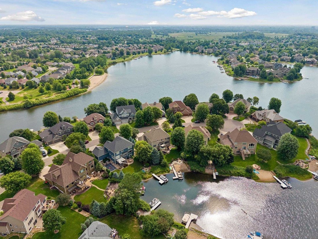 House in Blaine, Minnesota, United States 3 - 18564428