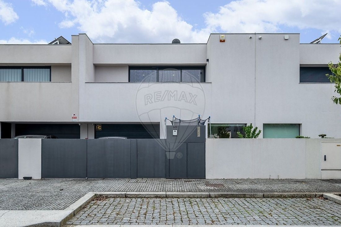 House in Vila Chã, Porto District, Portugal 3 - 18559508