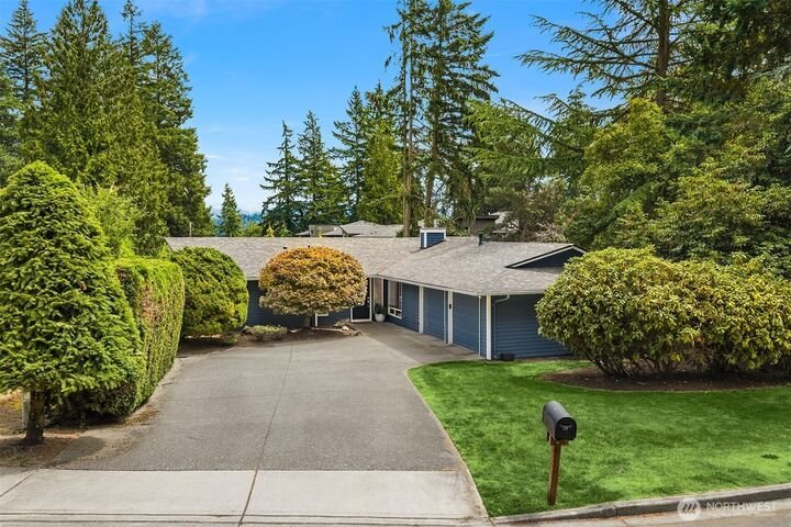 House in Bellevue, Washington, United States 1 - 18564535