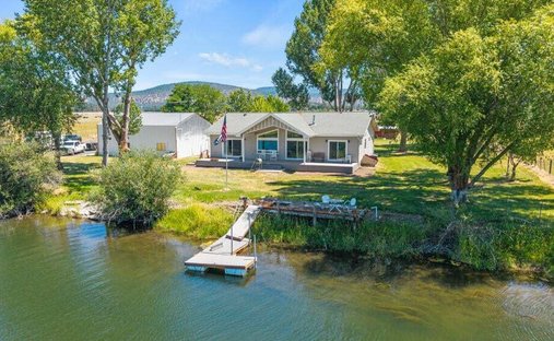 House in Chiloquin, Oregon, United States 1