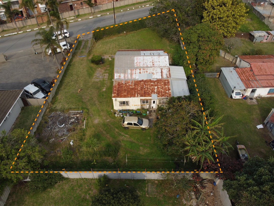 House in East London, Eastern Cape, South Africa 4 - 18560335