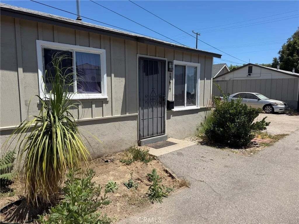 Los Angeles, California, United States 3 - 18562312