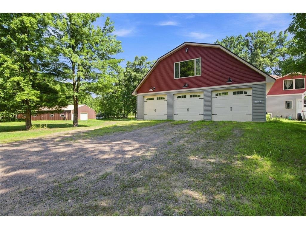 House in Stacy, Minnesota, United States 2 - 18558193