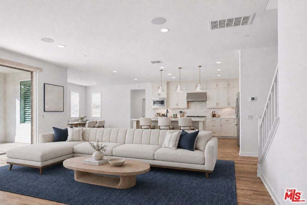 House in Santa Clarita, California, United States 4 - 18561165