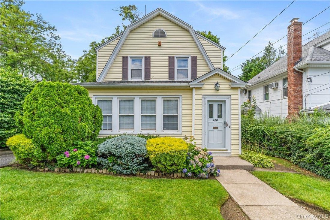 House in Great Neck, New York, United States 1 - 18558360