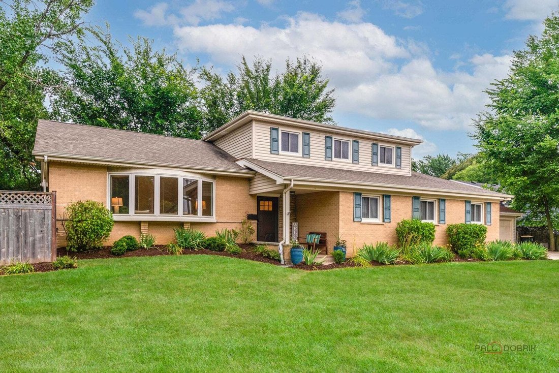 House in Libertyville, Illinois, United States 2 - 18558959
