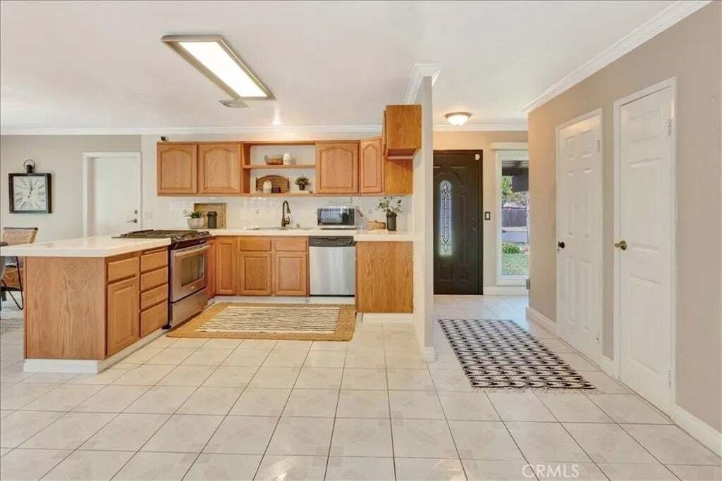 House in Tustin, California, United States 5 - 18559122
