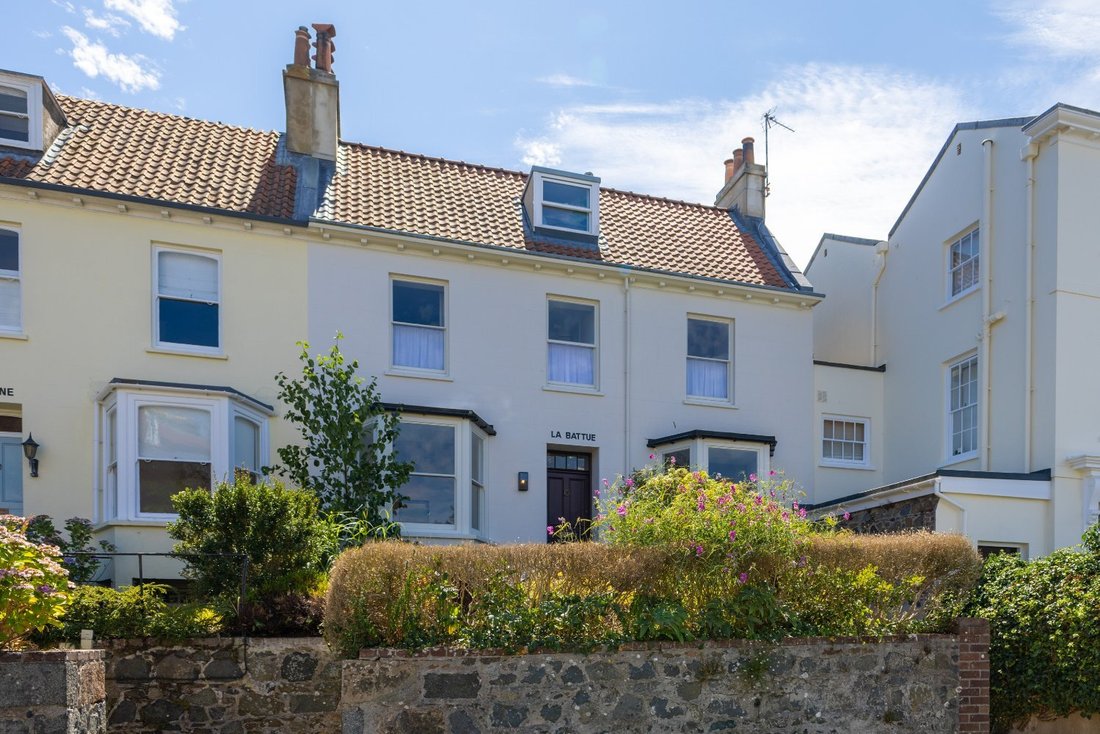 House in Northern Ireland 1 - 18558141