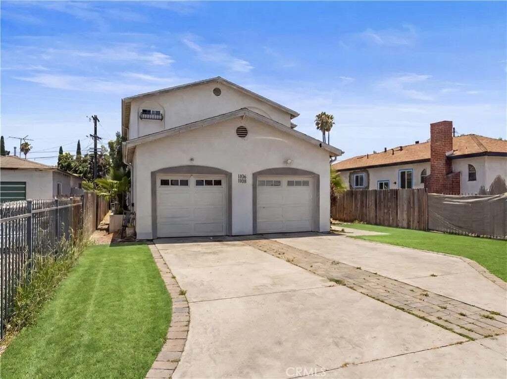 Los Angeles, California, United States 2 - 18562276