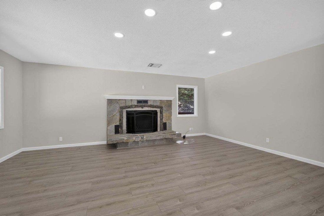 House in Saratoga, California, United States 4 - 18558563