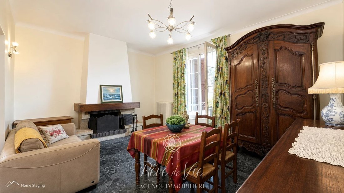 House in Nord Est, Bormes-les-Mimosas, France 4 - 18477574