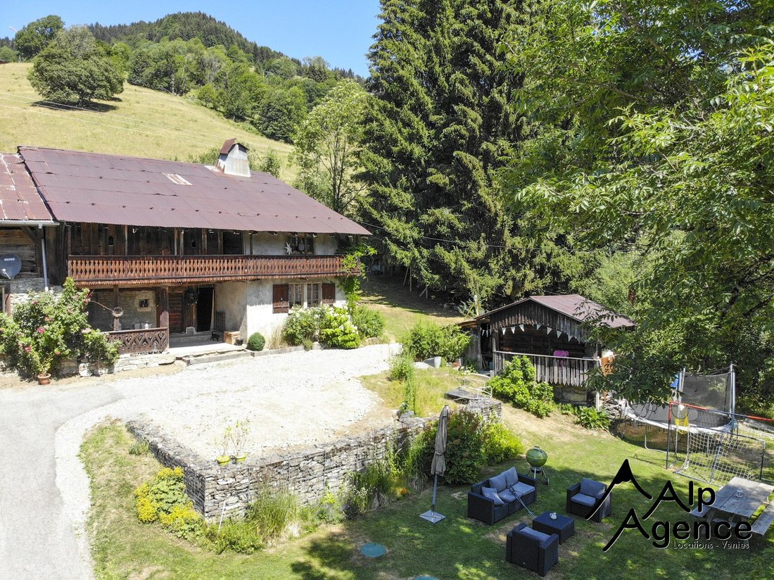 Farm Ranch in Les Gets, Auvergne-Rhône-Alpes, France 1 - 18564353