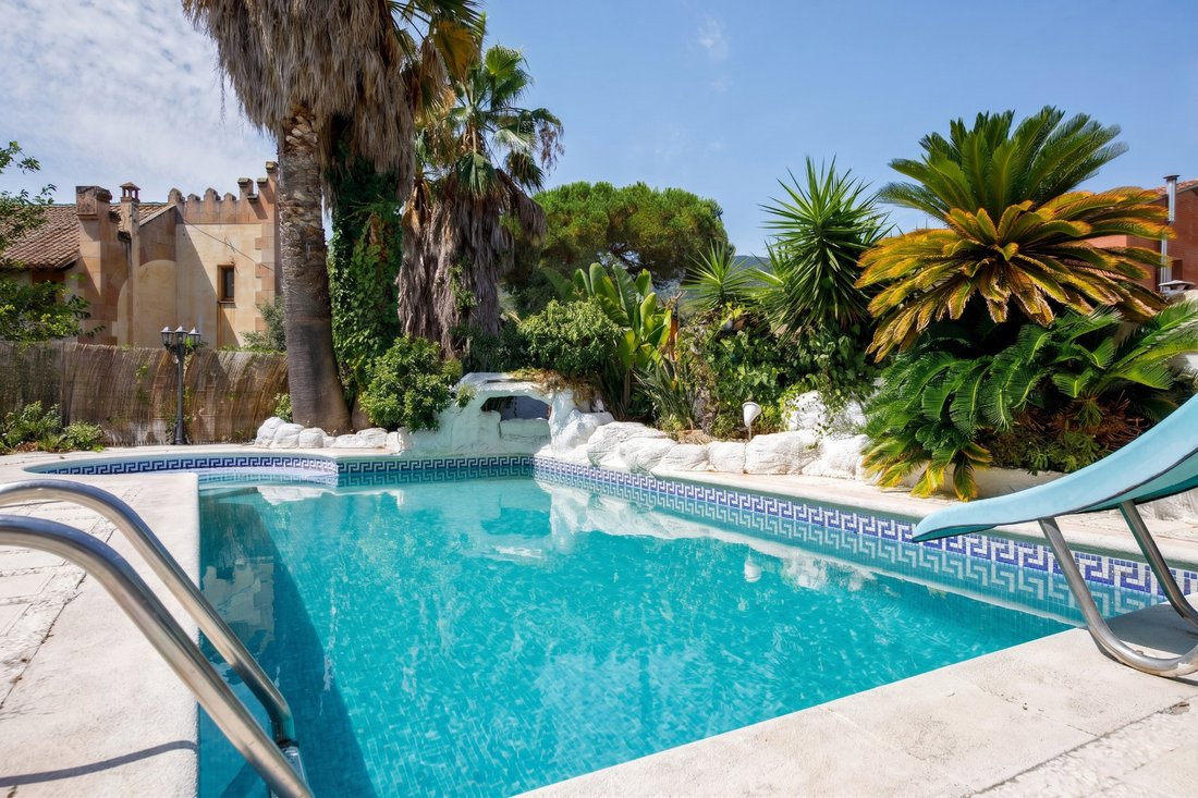 Villa in Eixample, Barcelona, Spain 3 - 18566281