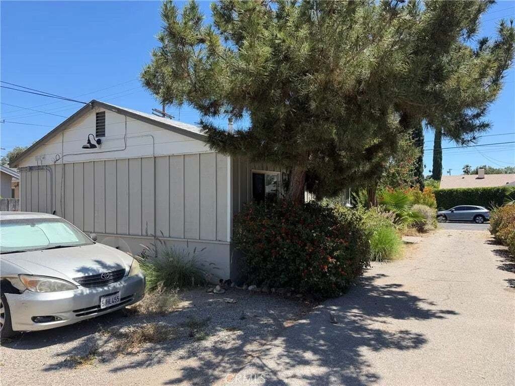 Los Angeles, California, United States 5 - 18562312