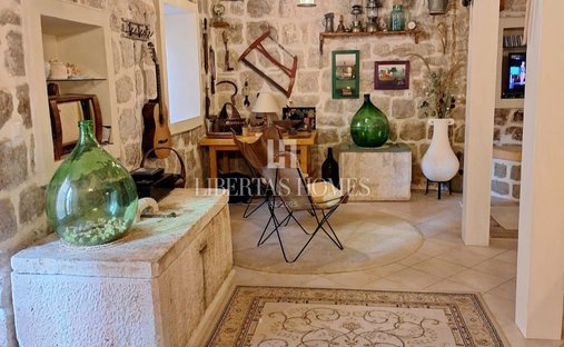 House in Lastovo, Dubrovnik-Neretva County, Croatia 1