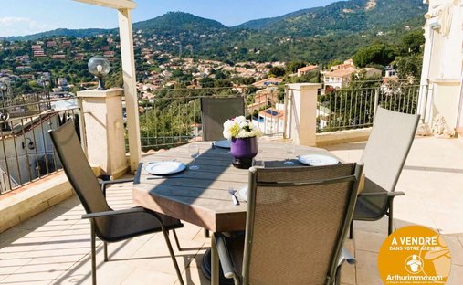 Villa in Le Lavandou, Provence-Alpes-Côte d'Azur, France 1