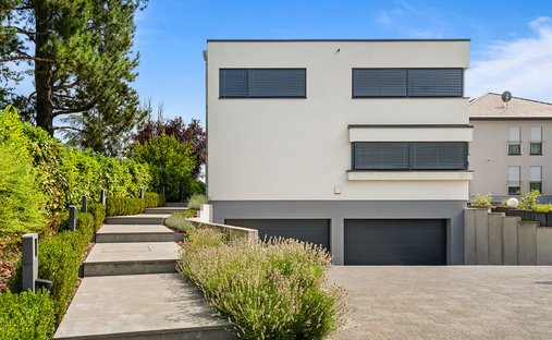 Townhouse in Bertrange, Luxembourg District, Luxembourg 1