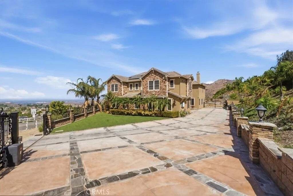 House in Norco, California, United States 3 - 18562324