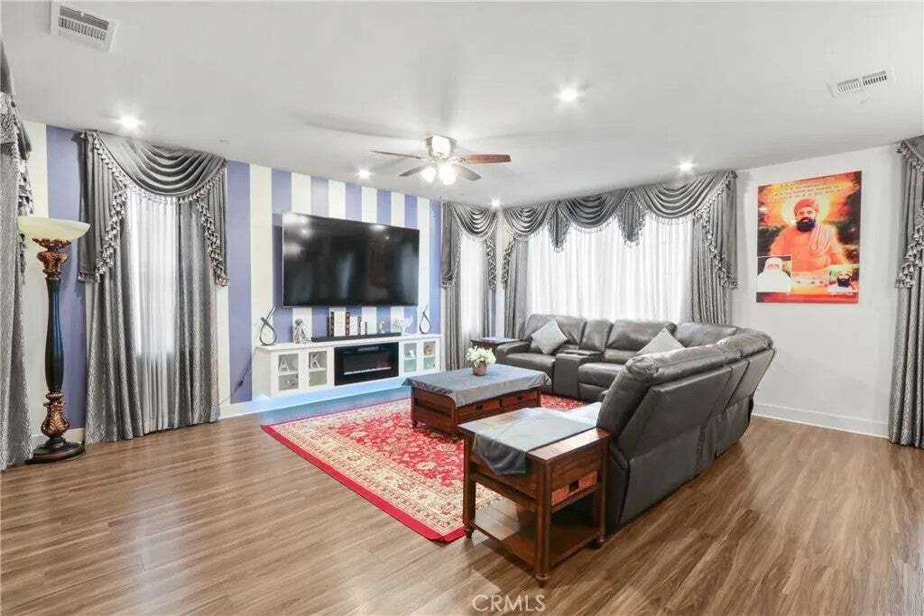House in Chino, California, United States 5 - 18559415