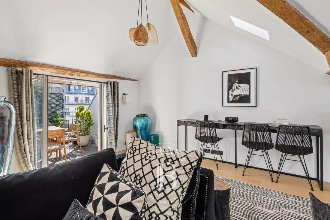 Apartment in Saint Thomas d'Aquin, Paris 7e Arrondissement, Paris 5 - 18533477