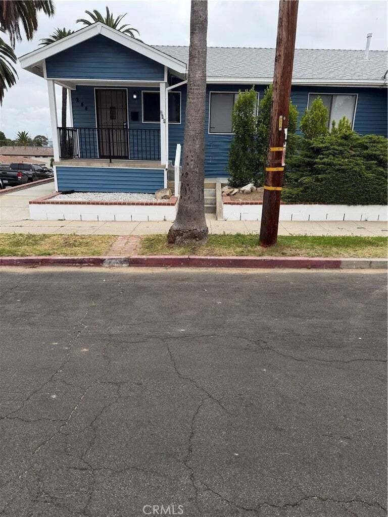 Los Angeles, California, United States 1 - 18562397