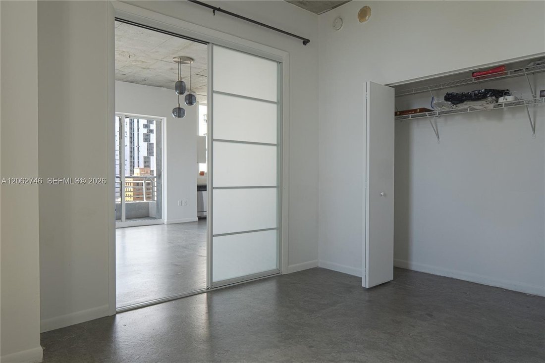 Condo in Miami, Florida, United States 3 - 18563081