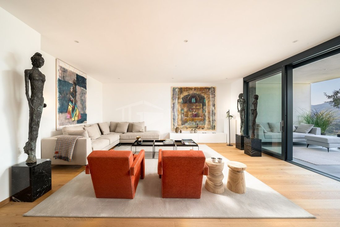 House in Collina d'Oro, Ticino, Switzerland 4 - 18558016