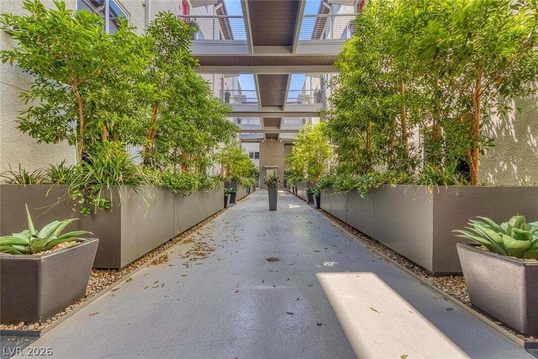 Condo in Las Vegas, Nevada, United States 5 - 18561353