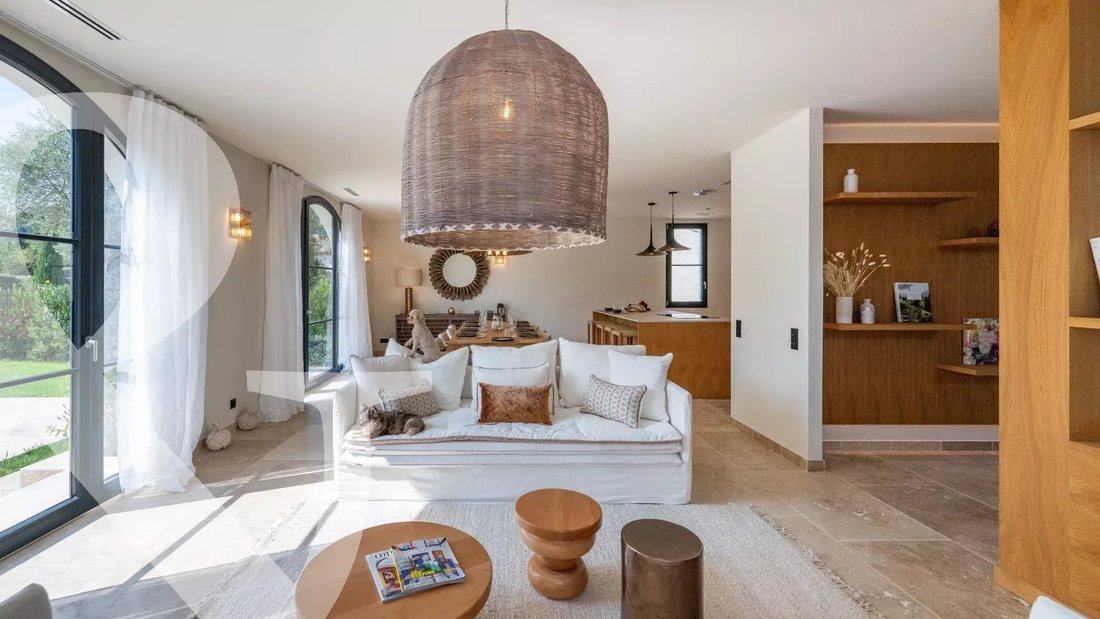 House in Eygalières, Provence-Alpes-Côte d'Azur, France 5 - 17550398