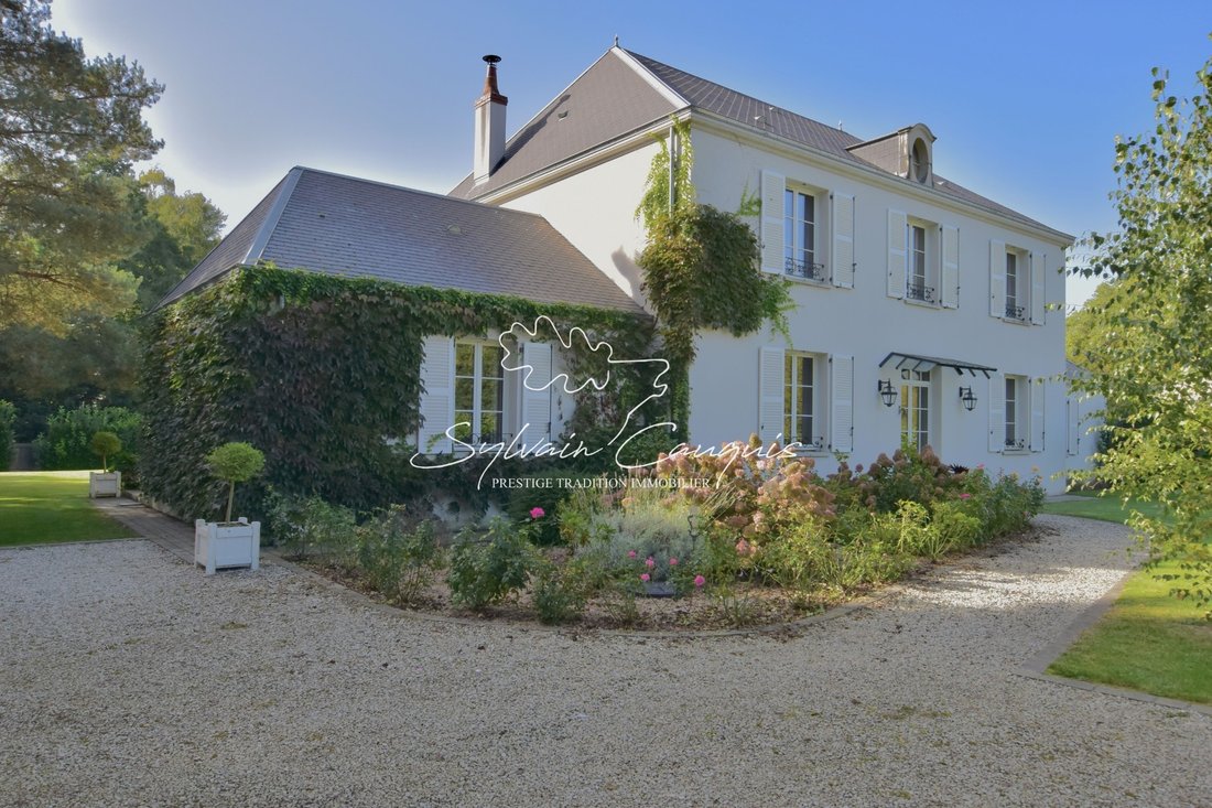 House in Sully-sur-Loire, Centre-Val de Loire, France 1 - 16336889