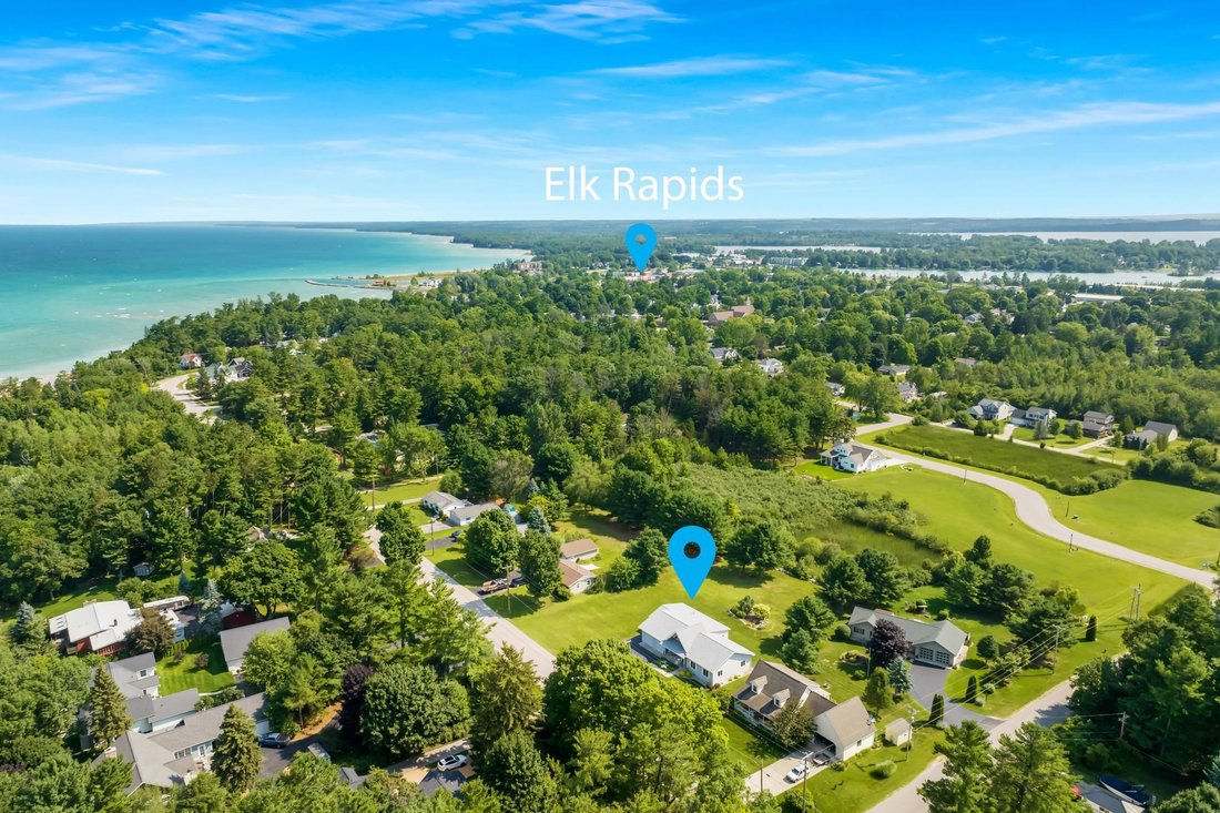 House in Elk Rapids, Michigan, United States 5 - 18558548