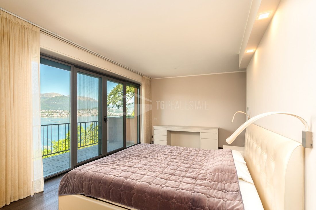 Apartment in Campione d'Italia, Lombardy, Italy 4 - 18558027