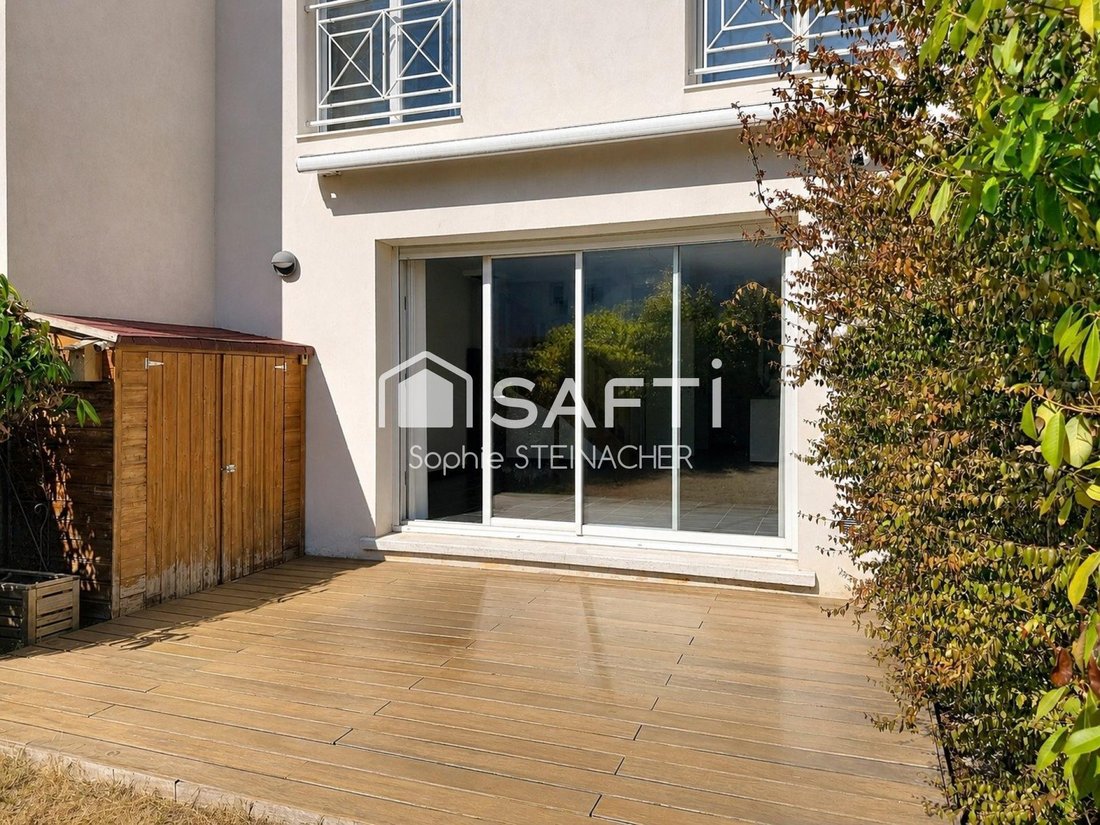 House in Montesson, Ile-de-France, France 1 - 16756999