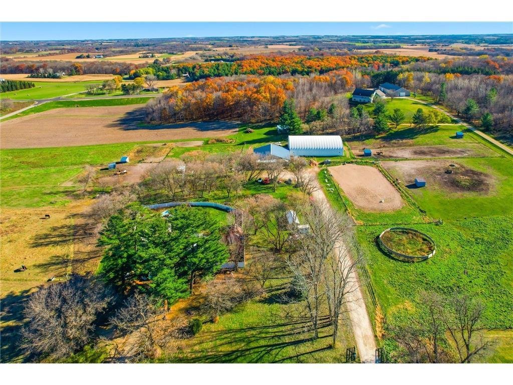 House in Martell, Wisconsin, United States 1 - 18565126