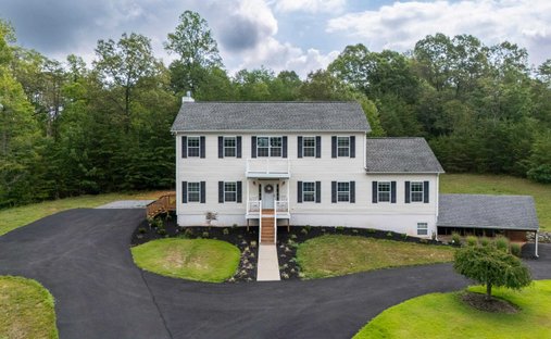 House in Faber, Virginia, United States 1