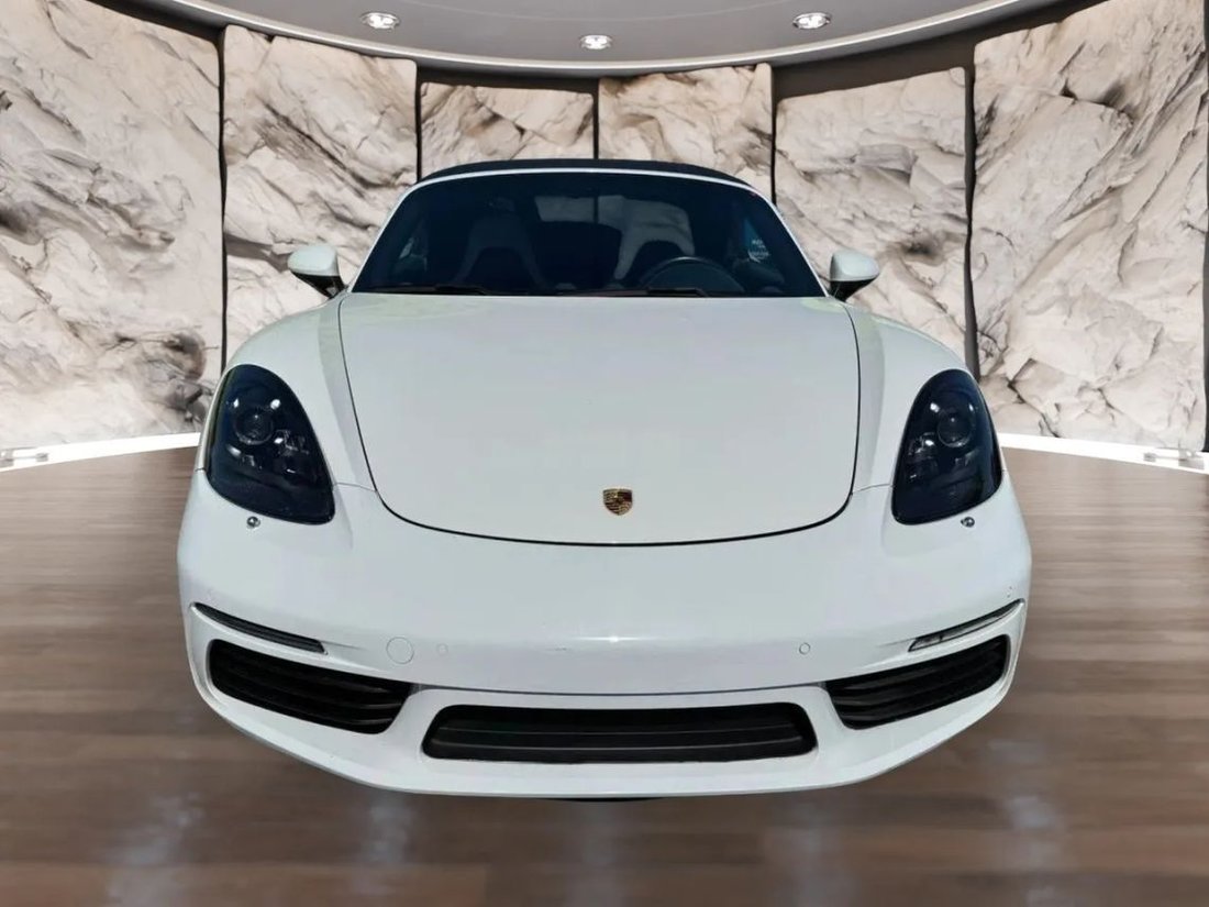 Cabriolet in Las Vegas, NV, United States 4 - 18566579