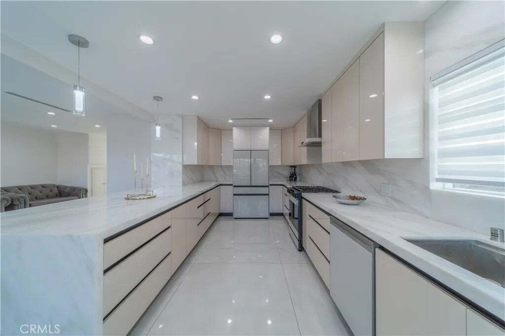 House in Burbank, California, United States 5 - 18562434