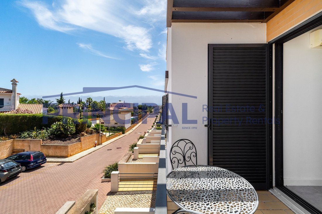Townhouse in Olhos de Agua, Algarve, Portugal 5 - 18563170