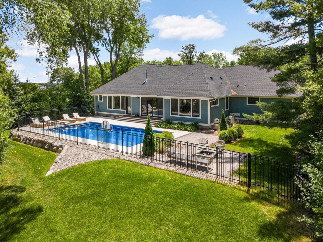 House in West Saint Paul, Minnesota, United States 3 - 18564527