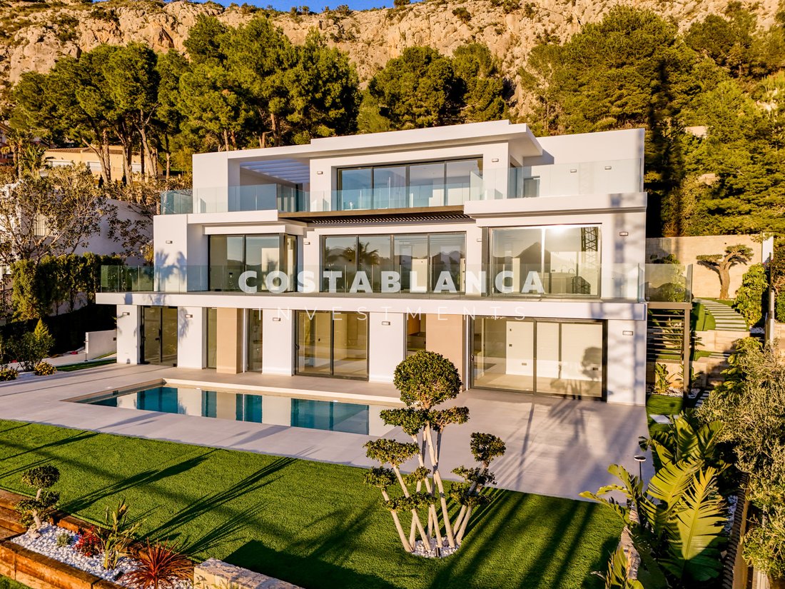 Villa in Zona de Mascarat, Valencian Community, Spain 1 - 18560110