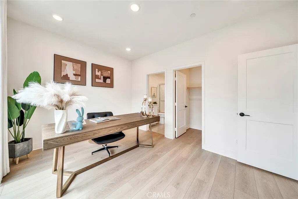 Condo in Irvine, California, United States 4 - 18559451
