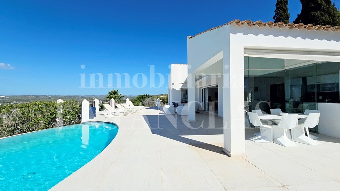 Villa in Jesus, Santa Eularia des Riu, Balearic Islands 4 - 12184876