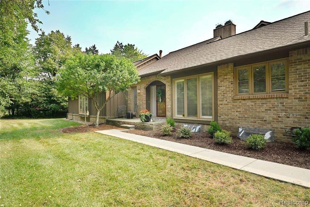 Condo in Beverly Hills, Michigan, United States 1 - 18554920